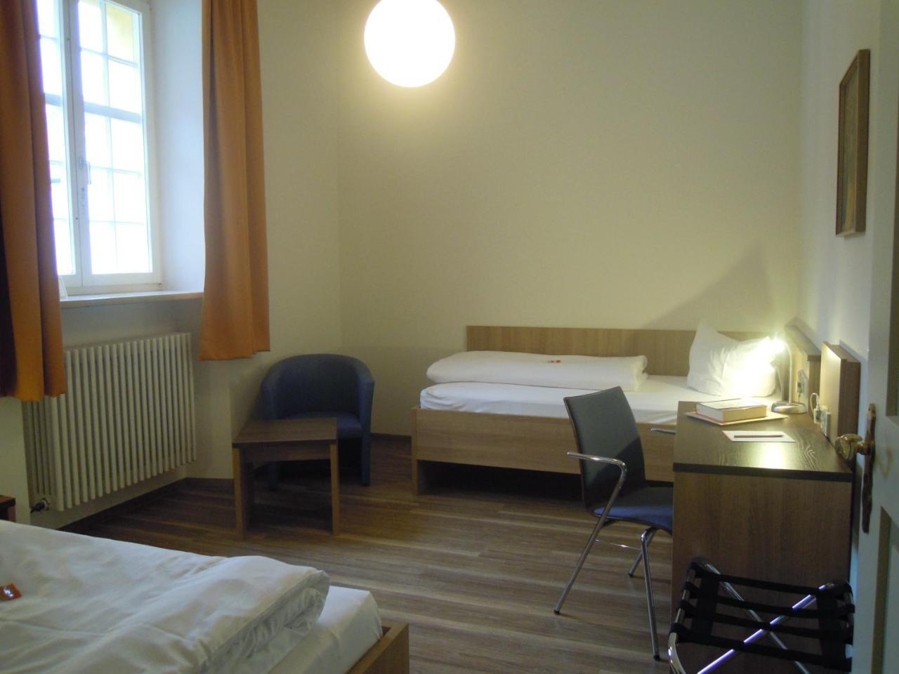Tagungshaus Im Kloster Neresheim Hotel Kültér fotó